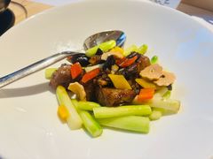 虾皇酱爆炒M9和牛-宝丽轩中餐厅BAOLIXUAN