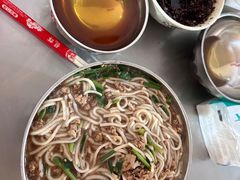 -正宗杨记普洱酸醋米线(总店)