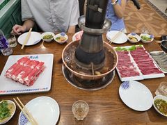 -楼外楼大刀肉传统火锅居(博学路店)