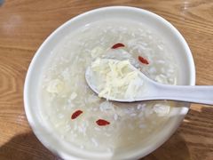 -三好食堂(煎饺·馄饨·肉饼米线·盛世广场店)