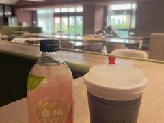 -上海虹桥中心爱琴海亚朵S酒店