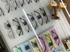 -视野联行眼镜·蔡司·控优点授权(长白万象汇店)