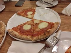 -城市大道红炉披萨烘焙坊