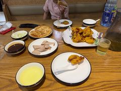 -李连贵酒家熏肉大饼(昆明街店)