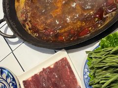 -旧街市鲜货老火锅(大光路店)