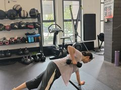 -汗水空间私教健身连锁(SM广场店)