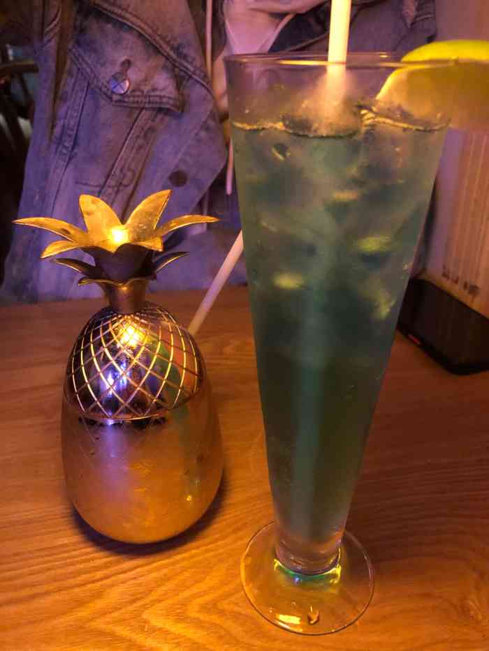 homeless现场酒吧(大学路店)