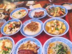 -蓝田九大碗民俗食府(蓝田店)