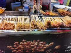 -澳门街美食城(世界城光谷步行街店)