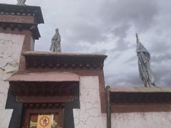 -比如骷髅墙景区