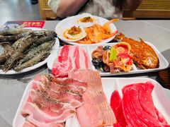 -山焱·炭火自助烤肉(周浦万达店)