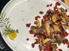 爆炒牛肝菌-云采云南菜(中山北路店)