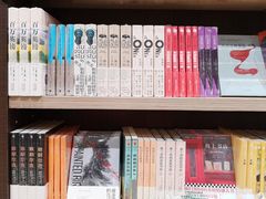 -钟书阁(群光广场店)