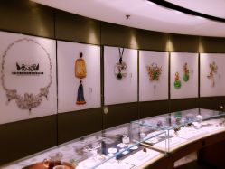 -北京七彩云南翡翠珠宝旗舰店(月坛店)