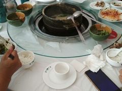 -南渝食府.墨脱石锅松茸鸡