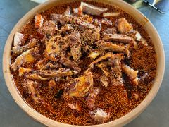 -土砂锅生态山庄·非遗砂锅雅鱼