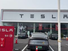-TESLA 特斯拉(北京南四环中路特斯拉中心)