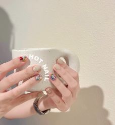 -情同手足美甲美睫