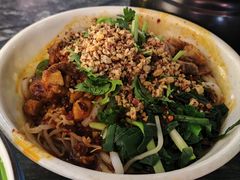 大理白族烤肉凉米线-四方小吃·白族庭院餐厅