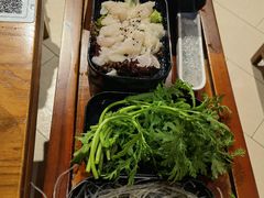 -佬土鹅肠火锅(扬中步行街店)