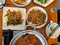 -梁姐啤酒鱼(兴坪古镇店)