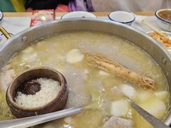-朴小妹人参鸡汤火锅(长白山万达店)