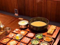 -银米·云南传统过桥米线(双廊黑金冠店)