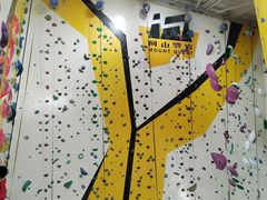 -问山MountQuest攀岩馆