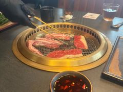 -铭牛烧肉·和牛海鲜自助(高新月牙湖店)
