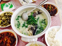 -天乐农家鱼头王(天目湖店)