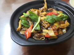 -胡子饮食店
