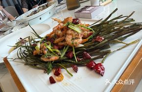 Scallion Stir-Fried Shrimp with Dual Flavors