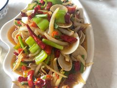 -覃记海鲜美食餐厅