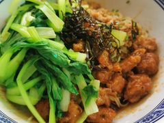 辣肉面-沪西老弄堂面馆(定西路店)