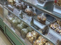 -上海哈尔滨食品厂(合生汇店)