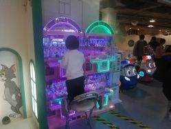 -Qmiss家庭娱乐中心(恒隆广场店)