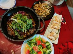 -茅台镇网红溶洞餐厅·茅帮菜馆