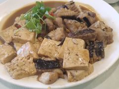 老板鱼炖豆腐-添福来墨鱼饺子 · 海鲜东北菜(大连星海·黄浦路店)