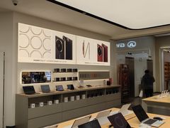 -华为授权体验店(中山公园来福士)