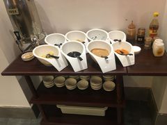 自助调料区-小天鹅火锅·一线江景洪鼎旗舰店(洪崖洞店)