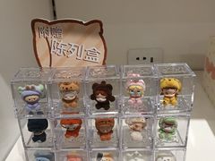 -泡泡玛特POPMART(上海环球港店)