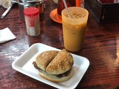 猪扒包-兰芳园(上环店)