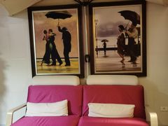 -喜鹊愉家酒店(郑州曼哈顿博览中心地铁站店)