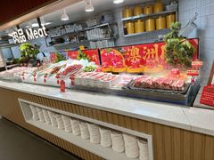 -四囍码头海鲜烧烤自助火锅(外滩南京东路悦荟广场店)
