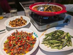 -钟掌勺忘不了地道湘菜(新天地假日广场店)