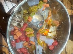 -成都你六姐·牛肉冒菜(城市集市合生汇店)