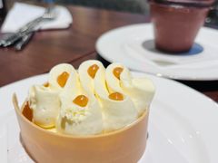 -Fridi Patisserie Cafe