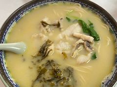 -明呈黄鱼面馆(斜土路店)