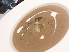 奶油蘑菇汤&nbsp;mushroom&nbsp;soup-MARU玛露音乐餐厅(大学路店)