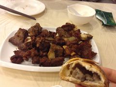 -维吾尔餐厅(宜山路店)